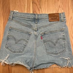Levi’s Size 28 Women’s Ribcage Denim Shorts
